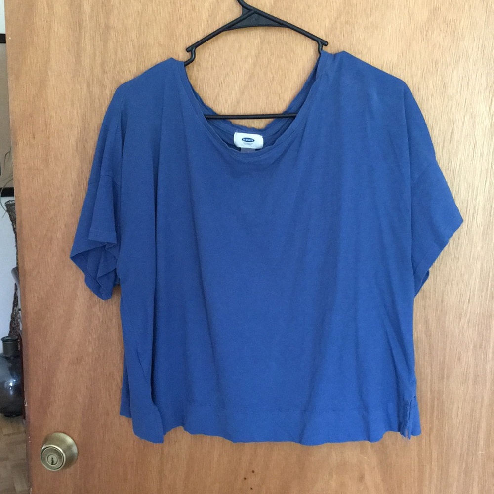 2 simple crop tops